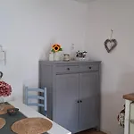 Daire Teljesen Felszerelt Kis Haz, Sajat Udvarral :) - Notre Petite Maison