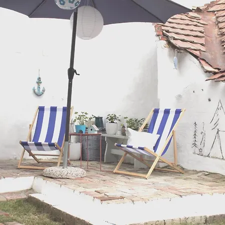 Teljesen Felszerelt Kis Haz, Sajat Udvarral :) - Notre Petite Maison Apartment Pecs