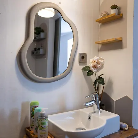 Apartmán Teljesen Felszerelt Kis Haz, Sajat Udvarral :) - Notre Petite Maison *
