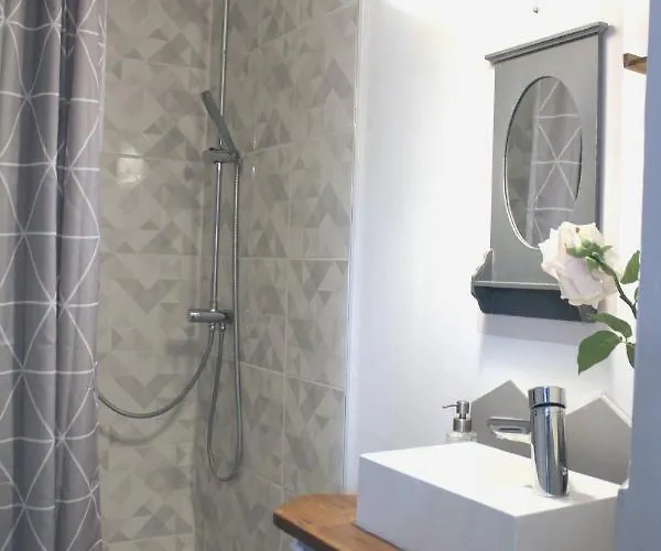 Apartamento Teljesen Felszerelt Kis Ház, Saját Udvarral :) - Notre Petite Maison *